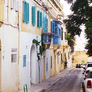 Giljana Ensuite Shared Terrace & Kitchen Malta